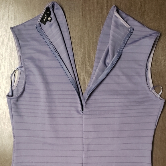 Plus Size Style Dress - Picture 3 of 8